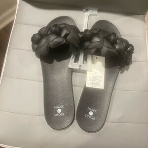 Cute 🥰 flip flop 🩴 with flower 🌺 design 😻